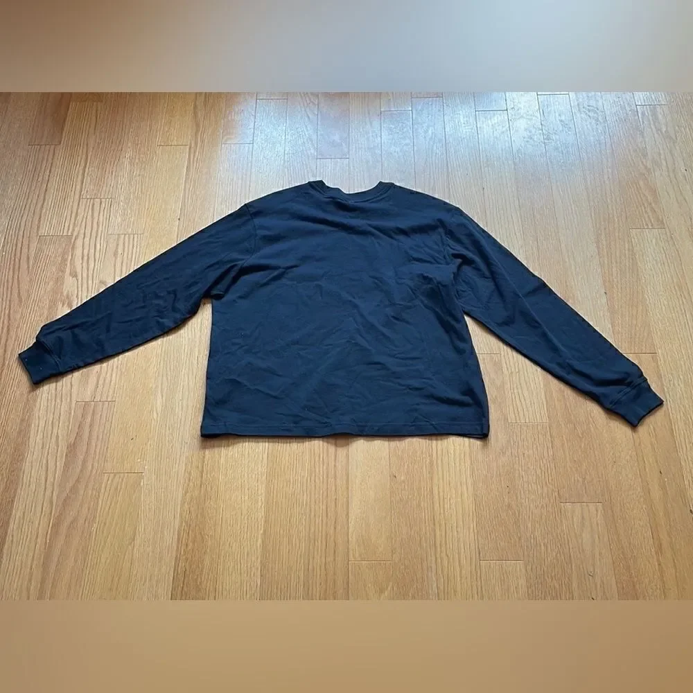 NWT Nike Essential Long Sleeve Tee Women Size M (DV9945-010)MSRP$45